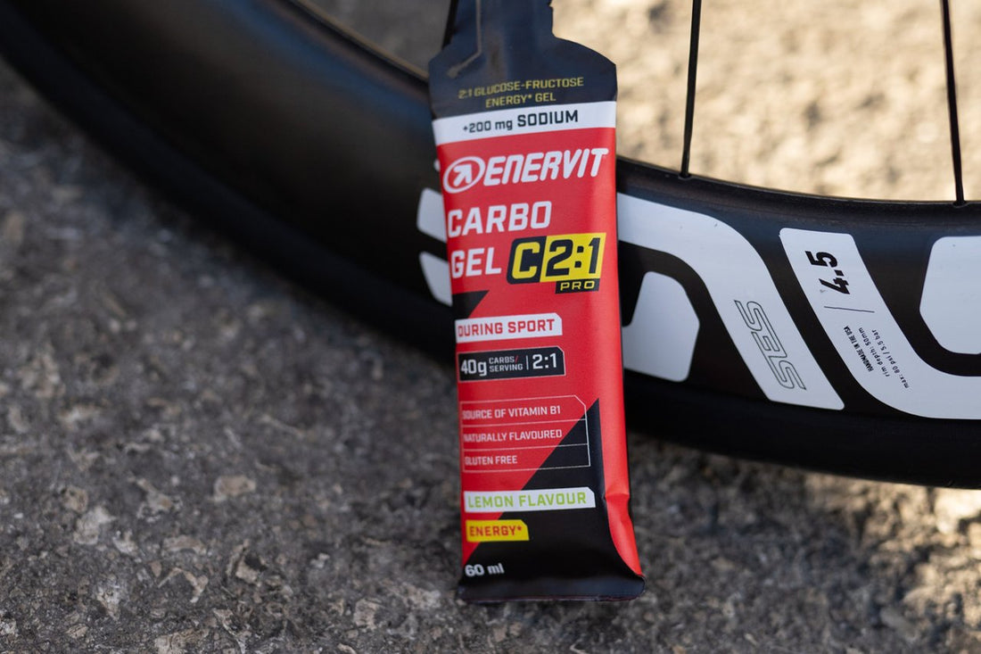 Energetický gél ENERVIT Carbo Gel C2:1 so sodíkom pri bicykli