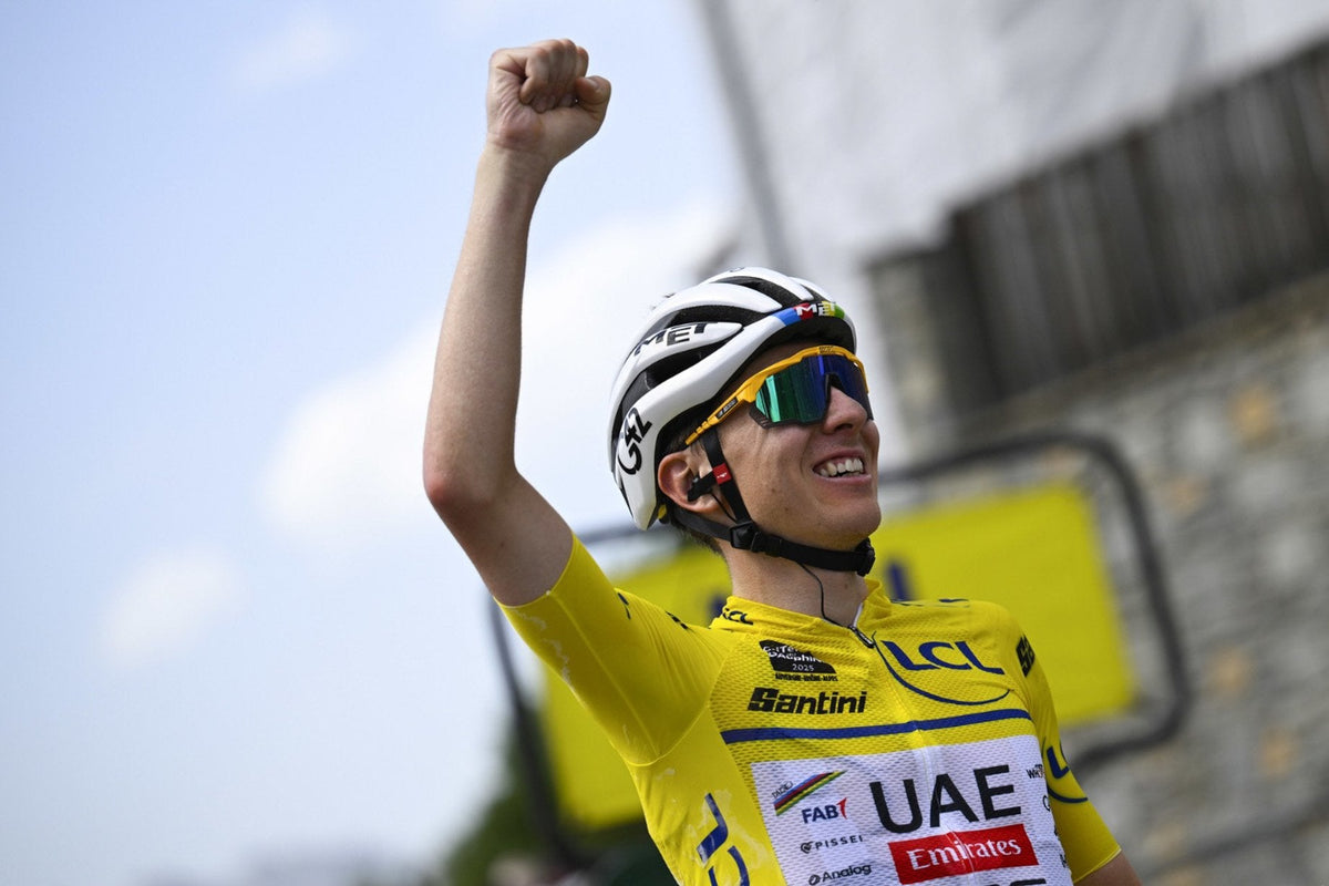 Tadej Pogačar (UAE Team Emirates XRG) v žltom drese
